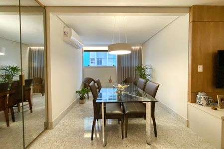 Apartamento à venda com 82m², 3 quartos e 2 vagasSala