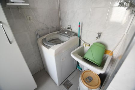 Apartamento à venda com 84m², 2 quartos e 1 vagaÁrea de Serviço