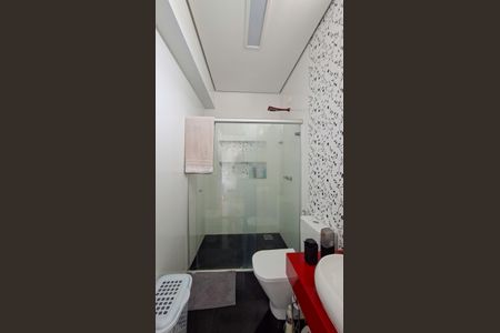 Casa à venda com 310m², 5 quartos e 4 vagas Casa à venda com 310m², 5 quartos e 4 vagasBanheiro da Suíte 2