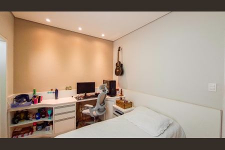 Quarto de casa à venda com 5 quartos, 310m² em Cidade Nova, Belo Horizonte