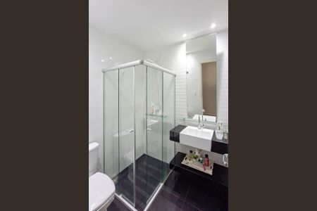 Casa à venda com 310m², 5 quartos e 4 vagas Casa à venda com 310m², 5 quartos e 4 vagasBanheiro da Suíte 4