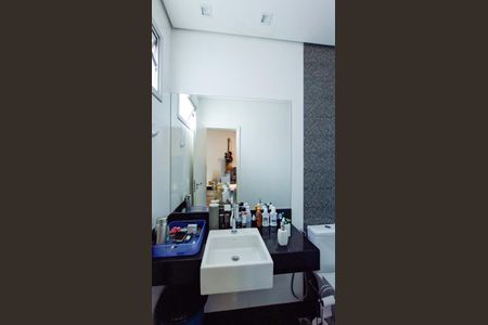 Banheiro da Suíte de casa à venda com 5 quartos, 310m² em Cidade Nova, Belo Horizonte