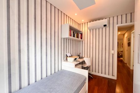 Apartamento à venda com 94m², 3 quartos e 2 vagasQuarto 2