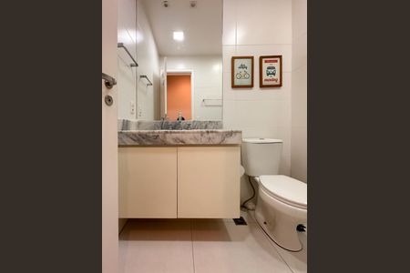 Apartamento à venda com 94m², 3 quartos e 2 vagasBanheiro Social