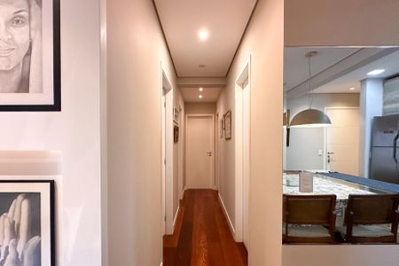 Apartamento à venda com 94m², 3 quartos e 2 vagasAcesso aos Quartos