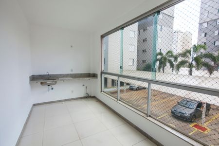 Varanda de apartamento para alugar com 3 quartos, 85m² em Santa Mônica, Uberlândia