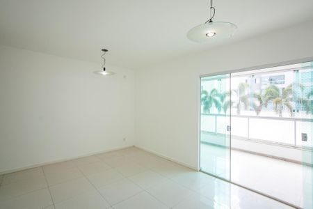 Apartamento para alugar com 85m², 3 quartos e 2 vagasSala