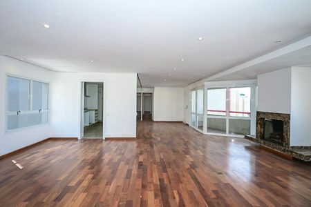 Apartamento para alugar com 210m², 4 quartos e 4 vagasSala