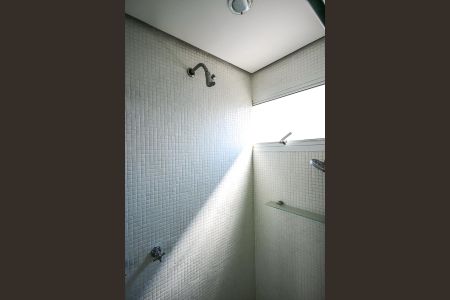 Apartamento para alugar com 210m², 4 quartos e 4 vagasChuveiro do banheiro da Suíte 4