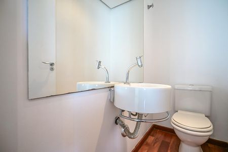 Apartamento para alugar com 210m², 4 quartos e 4 vagasLavabo