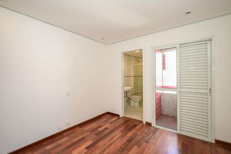 Apartamento para alugar com 210m², 4 quartos e 4 vagasSuíte 2