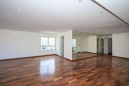 Apartamento para alugar com 210m², 4 quartos e 4 vagasSala