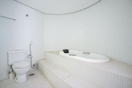 Apartamento para alugar com 210m², 4 quartos e 4 vagasBanheiro Suíte  4