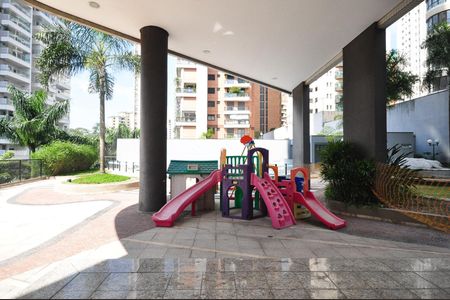 Apartamento para alugar com 210m², 4 quartos e 4 vagasPlayground