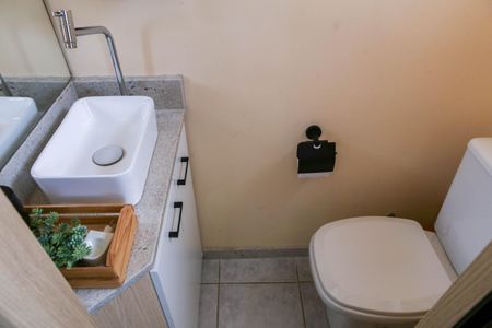 Apartamento à venda com 52m², 2 quartos e 1 vagaÁrea de Serviço - Banheiro
