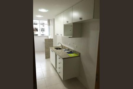 Apartamento à venda com 92m², 2 quartos e 1 vagaCozinha