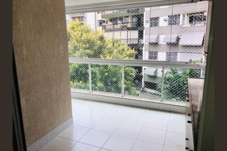 Apartamento à venda com 92m², 2 quartos e 1 vagaVaranda