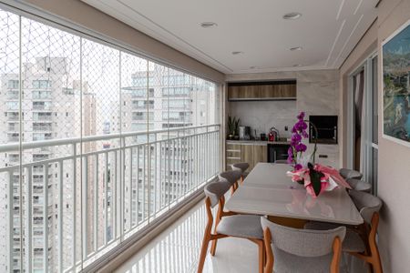 Apartamento à venda com 128m², 3 quartos e 3 vagasVaranda gourmet