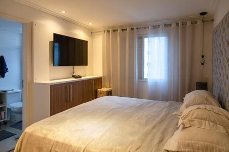 Apartamento à venda com 128m², 3 quartos e 3 vagasSuíte 1