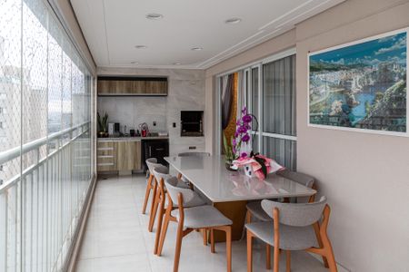 Apartamento à venda com 128m², 3 quartos e 3 vagasVaranda gourmet