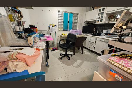 Casa à venda com 143m², 4 quartos e 2 vagas