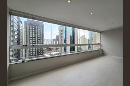 Varanda de apartamento à venda com 3 quartos, 146m² em Itaim Bibi, São Paulo