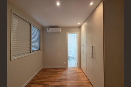 Apartamento à venda com 146m², 3 quartos e 2 vagasSuíte 1