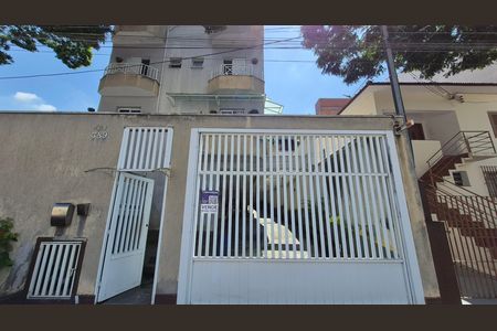 Fachada de casa à venda com 3 quartos, 85m² em Vila Curuçá, Santo André
