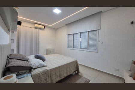 Suíte  de casa à venda com 2 quartos, 179m² em Campestre, Santo André