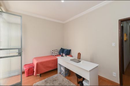 Apartamento à venda com 85m², 3 quartos e 1 vagaQuarto 2
