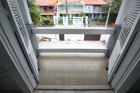 Casa de condomínio para alugar com 500m², 3 quartos e 4 vagasQuarto 3 - Varanda