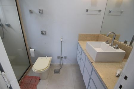 Casa de condomínio para alugar com 500m², 3 quartos e 4 vagasQuarto 3 - Suíte