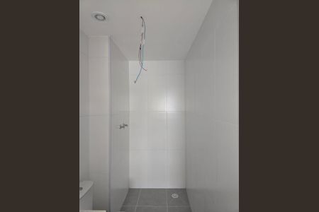 Apartamento à venda com 67m², 2 quartos e 1 vaga Apartamento à venda com 67m², 2 quartos e 1 vagaBanheiro da Suíte