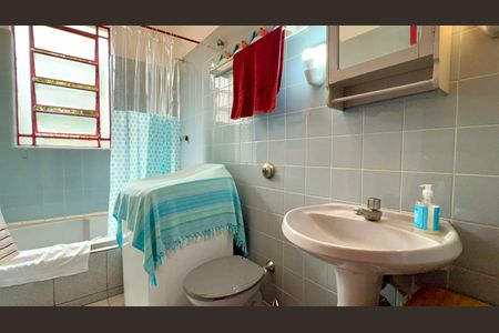 Casa à venda com 760m², 8 quartos e 2 vagas Casa à venda com 760m², 8 quartos e 2 vagasBanheiro