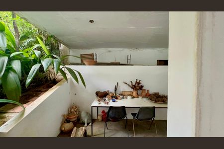 Casa à venda com 760m², 8 quartos e 2 vagas Casa à venda com 760m², 8 quartos e 2 vagasCasa 2