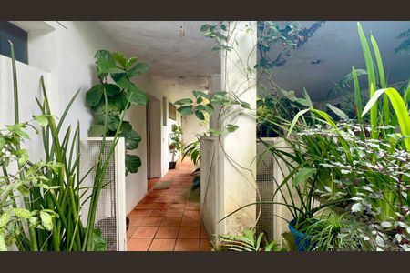 Casa à venda com 760m², 8 quartos e 2 vagas Casa à venda com 760m², 8 quartos e 2 vagasCasa 2