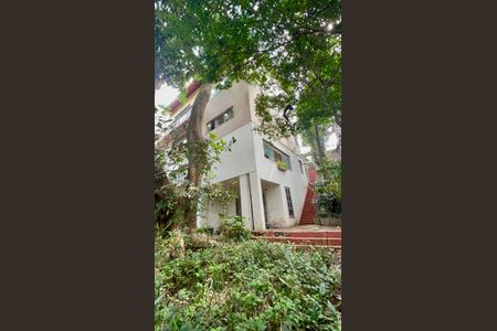 Casa à venda com 760m², 8 quartos e 2 vagas Casa à venda com 760m², 8 quartos e 2 vagasCasa 3