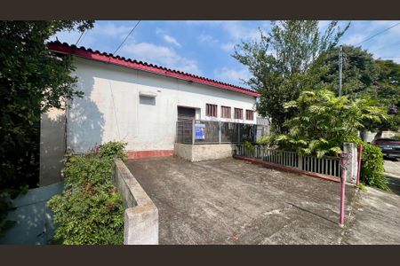 Casa à venda com 760m², 8 quartos e 2 vagas Casa à venda com 760m², 8 quartos e 2 vagasFachada