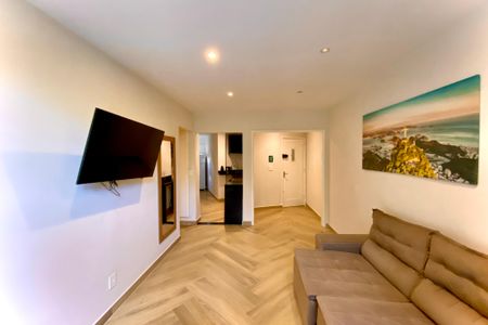 Apartamento para alugar com 80m², 2 quartos e sem vaga