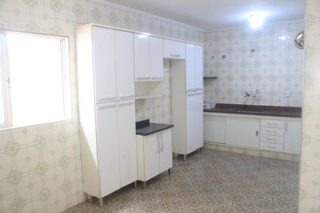 Casa para alugar com 110m², 2 quartos e 2 vagasCozinha