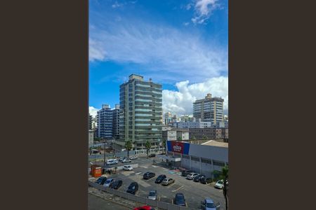 Apartamento para alugar com 65m², 1 quarto e 1 vagaVista da Sacada