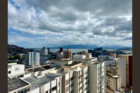 Apartamento para alugar com 67m², 2 quartos e 1 vagaÁrea comum - Piscina