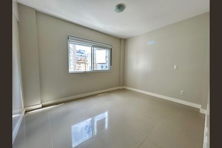 Apartamento para alugar com 67m², 2 quartos e 1 vagaSuíte 