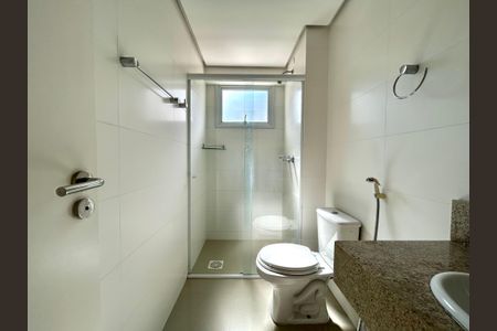 Apartamento para alugar com 67m², 2 quartos e 1 vagaBanheiro suíte 