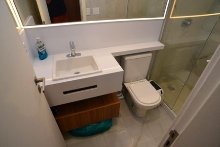 Apartamento à venda com 101m², 2 quartos e 1 vagaBanheiro Suíte 2