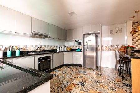 Casa para alugar com 432m², 4 quartos e 3 vagasCozinha - Armários