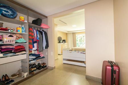 Casa para alugar com 432m², 4 quartos e 3 vagasCloset da suíte 1