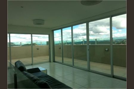 Apartamento à venda com 3 quartos, 248m² em Vale do Sereno, Nova Lima
