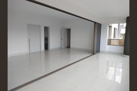 Apartamento à venda com 4 quartos, 174m² em Vale do Sereno, Nova Lima