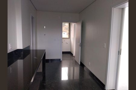 Apartamento à venda com 4 quartos, 174m² em Vale do Sereno, Nova Lima